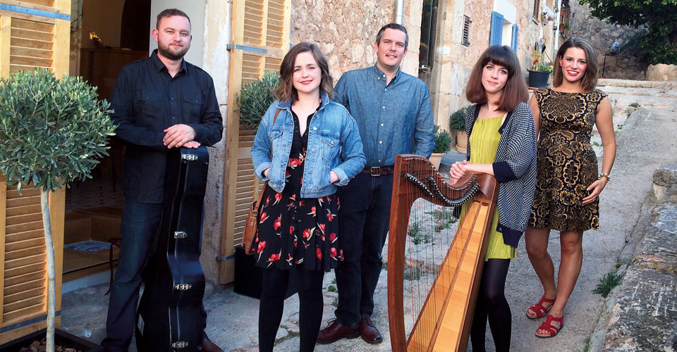 Picture of musicians